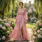 Damesjurk met hoge taille en blote schouders