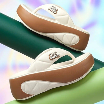 Zachte platform slippers met kleurblokken voor dames